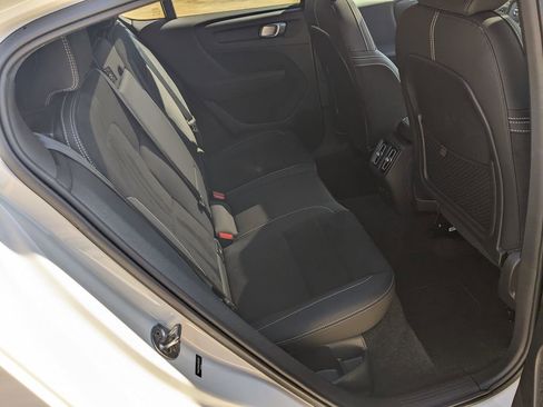 Certified 2023 Volvo C40 P8 Recharge Ultimate AWD/4WD image 25