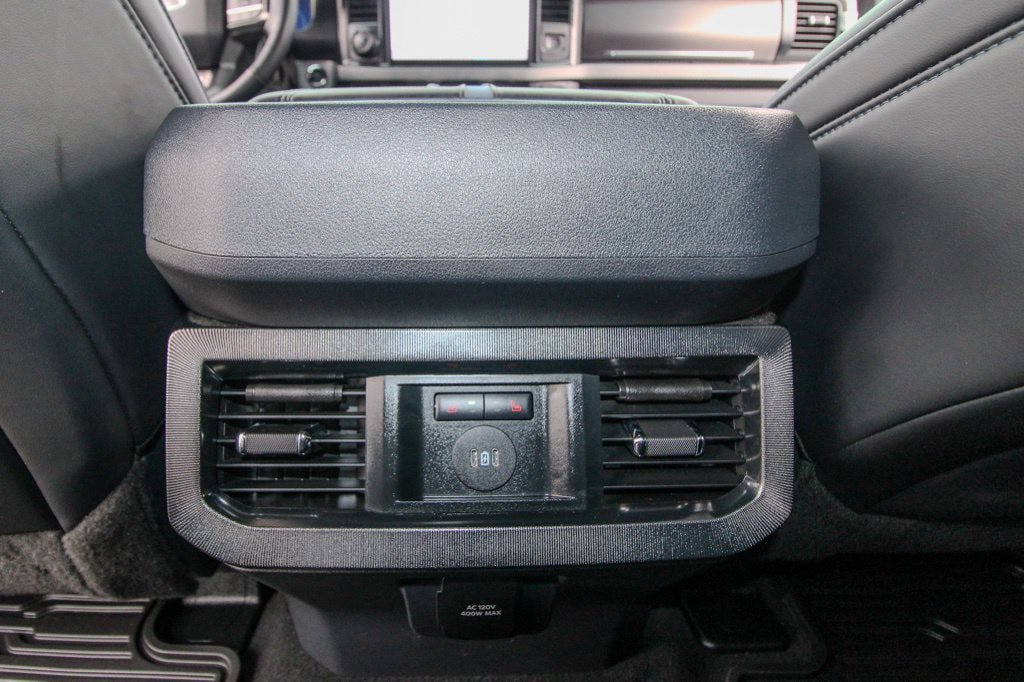 Used 2026 Ford F350 Platinum w/ FX4 Off-Road Package AWD/4WD image 10