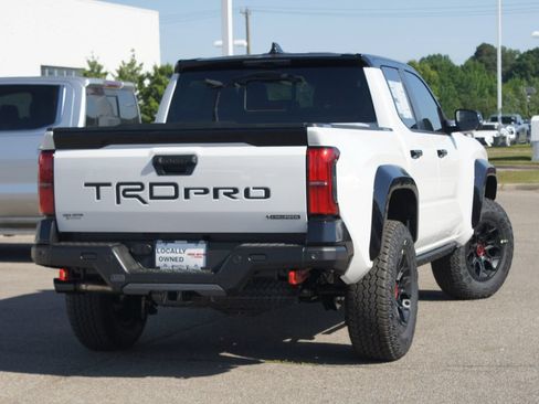 Certified 2026 Toyota Tacoma TRD Pro AWD/4WD image 36