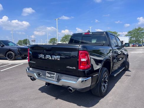 Used 2025 RAM 1500 Laramie AWD/4WD image 4