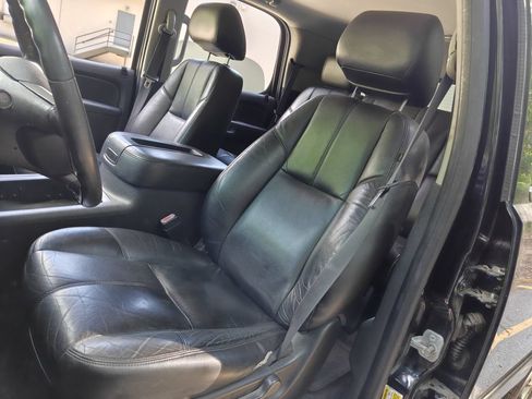 Used 2012 Chevrolet Tahoe LT AWD/4WD image 11