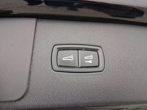 Used 2021 Porsche Cayenne image 29