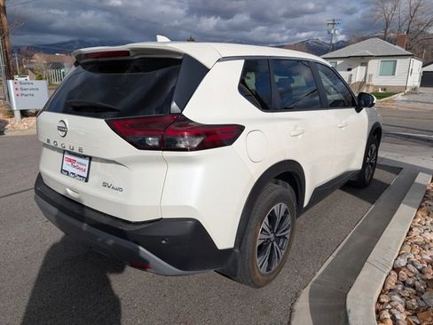 Certified 2023 Nissan Rogue SV image 4