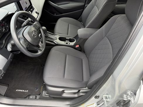 Certified 2025 Toyota Corolla LE image 12