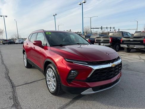 Used 2023 Chevrolet Blazer LT image 2