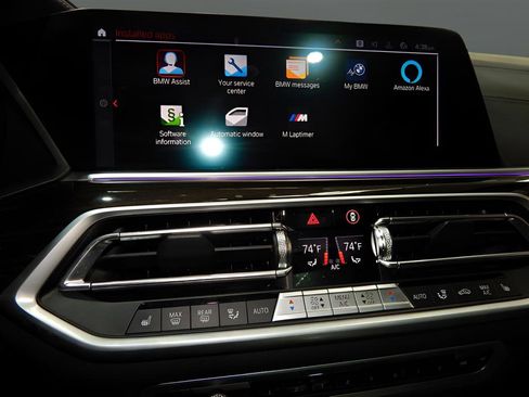 Used 2021 BMW X5 xDrive40i w/ M Sport Package image 26