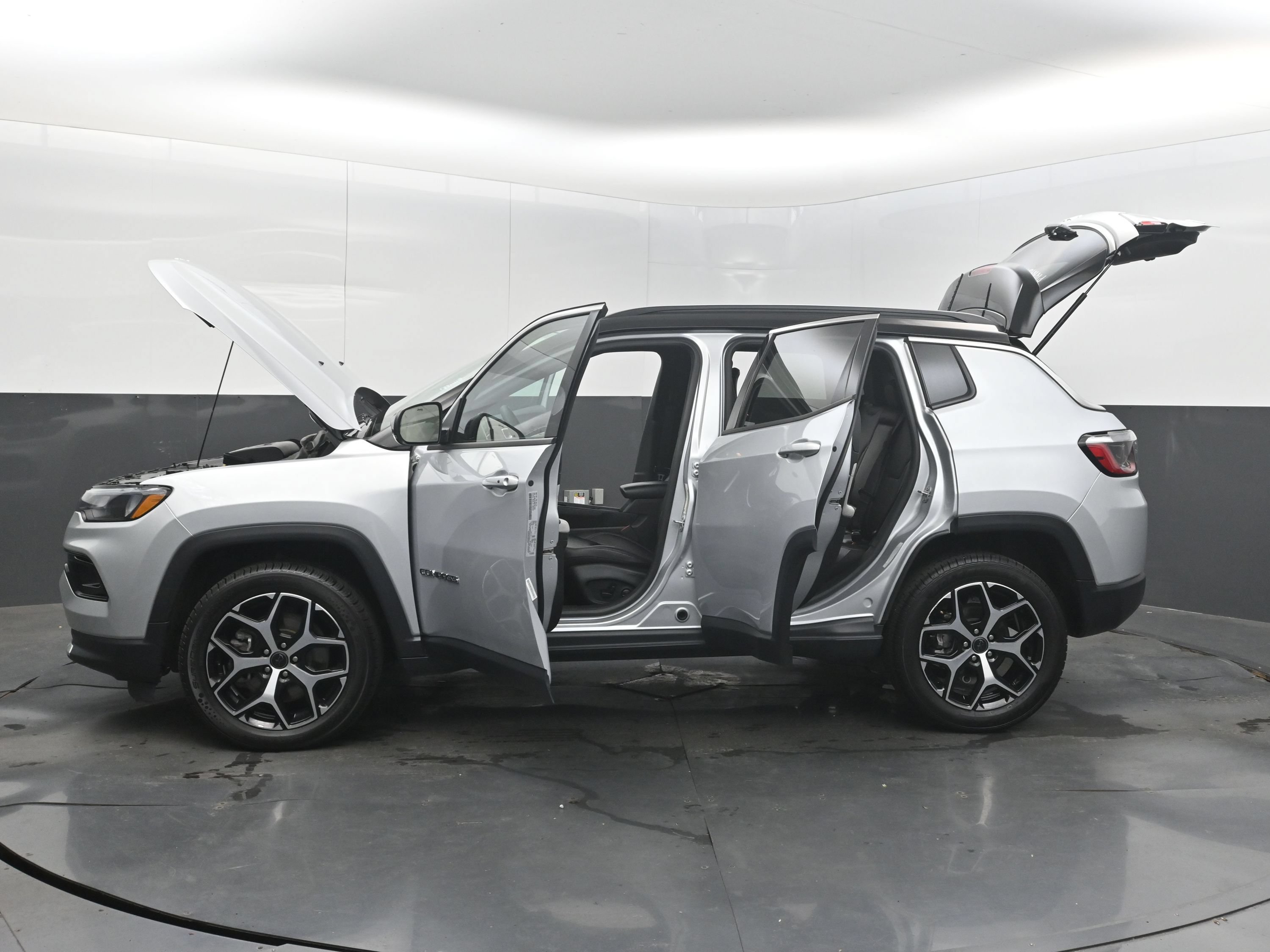 Used 2025 Jeep Compass Limited AWD/4WD image 43