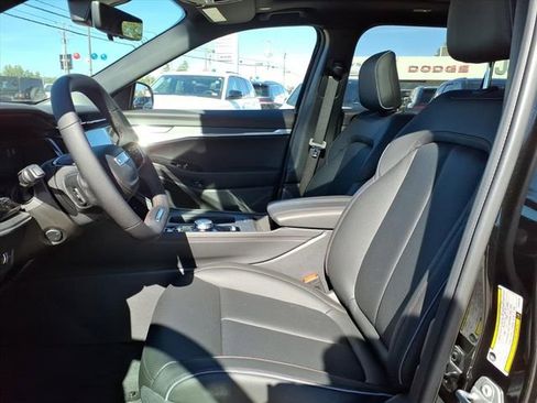 New 2025 Jeep Wagoneer S Limited w/ Comfort Package image 8