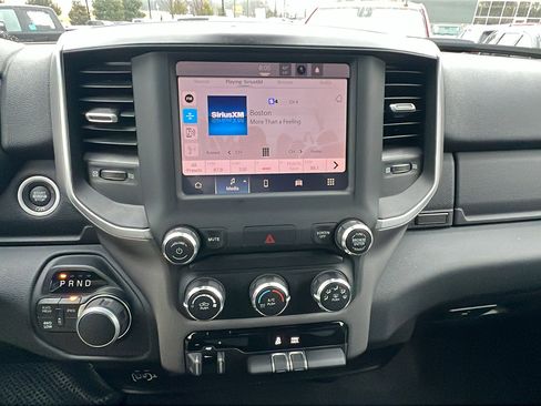 Used 2024 RAM 2500 Big Horn w/ Bed Utility Group image 31