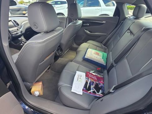 Used 2017 Chevrolet Impala Premier w/ Enhanced Convenience Package FWD image 7