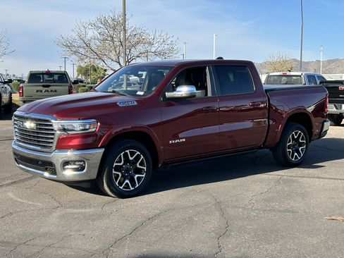 Used 2025 RAM 1500 Laramie image 2