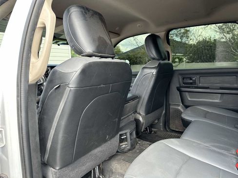 Used 2020 RAM 3500 Tradesman w/ Chrome Appearance Group image 16