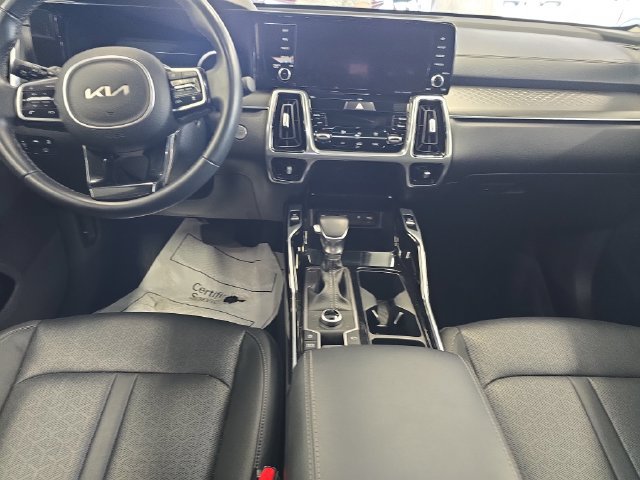 Certified 2023 Kia Sorento SX AWD/4WD image 11