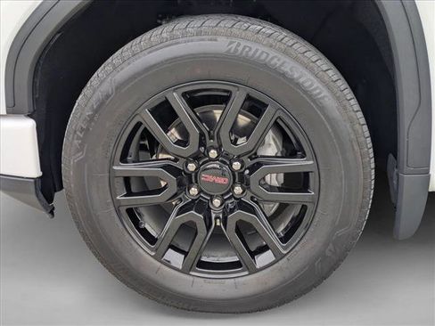 Used 2023 GMC Sierra 1500 Elevation image 24