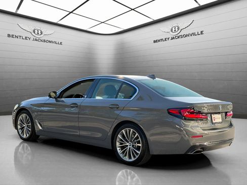 Used 2022 BMW 530e xDrive image 12