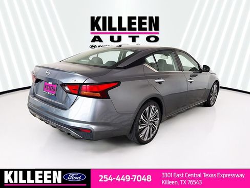 Used 2023 Nissan Altima 2.5 SL FWD image 9