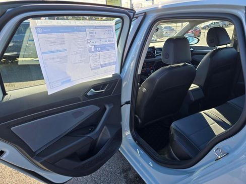 New 2026 Volkswagen Jetta SE FWD image 33