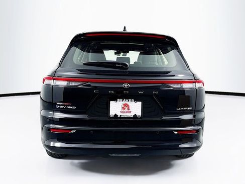 New 2026 Toyota Crown Signia image 7