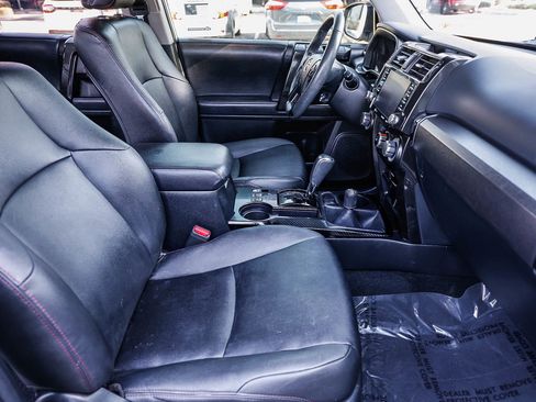 Used 2021 Toyota 4Runner Venture w/ Moonroof Package image 17