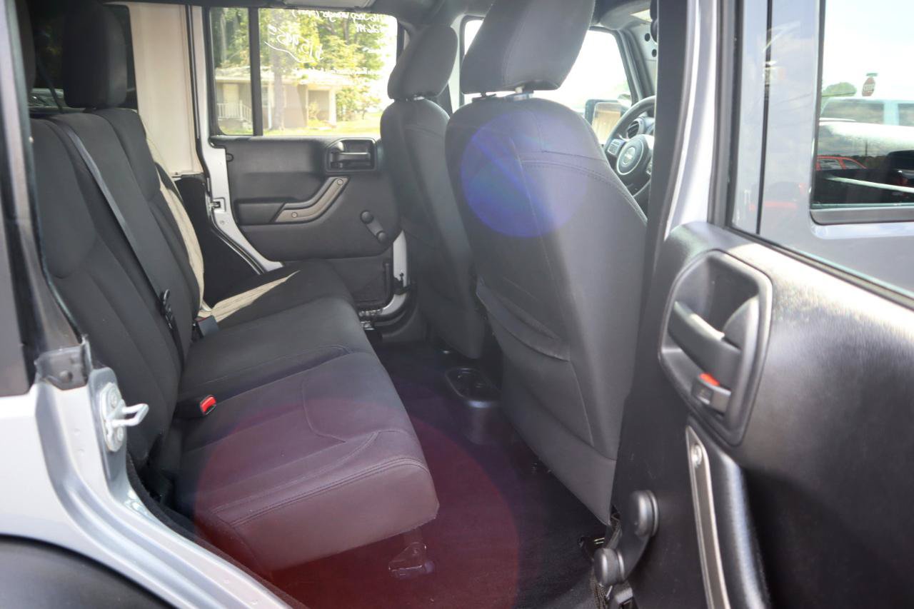 Used 2016 Jeep Wrangler Unlimited Sport AWD/4WD image 15