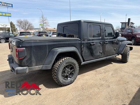 Used 2024 Jeep Gladiator Sport AWD/4WD image 4