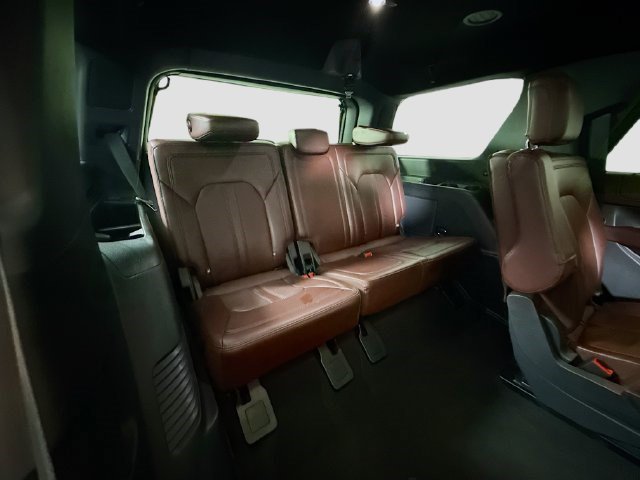 Used 2023 Ford Expedition Limited AWD/4WD image 42
