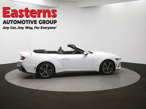 Used 2024 Ford Mustang Premium image 77