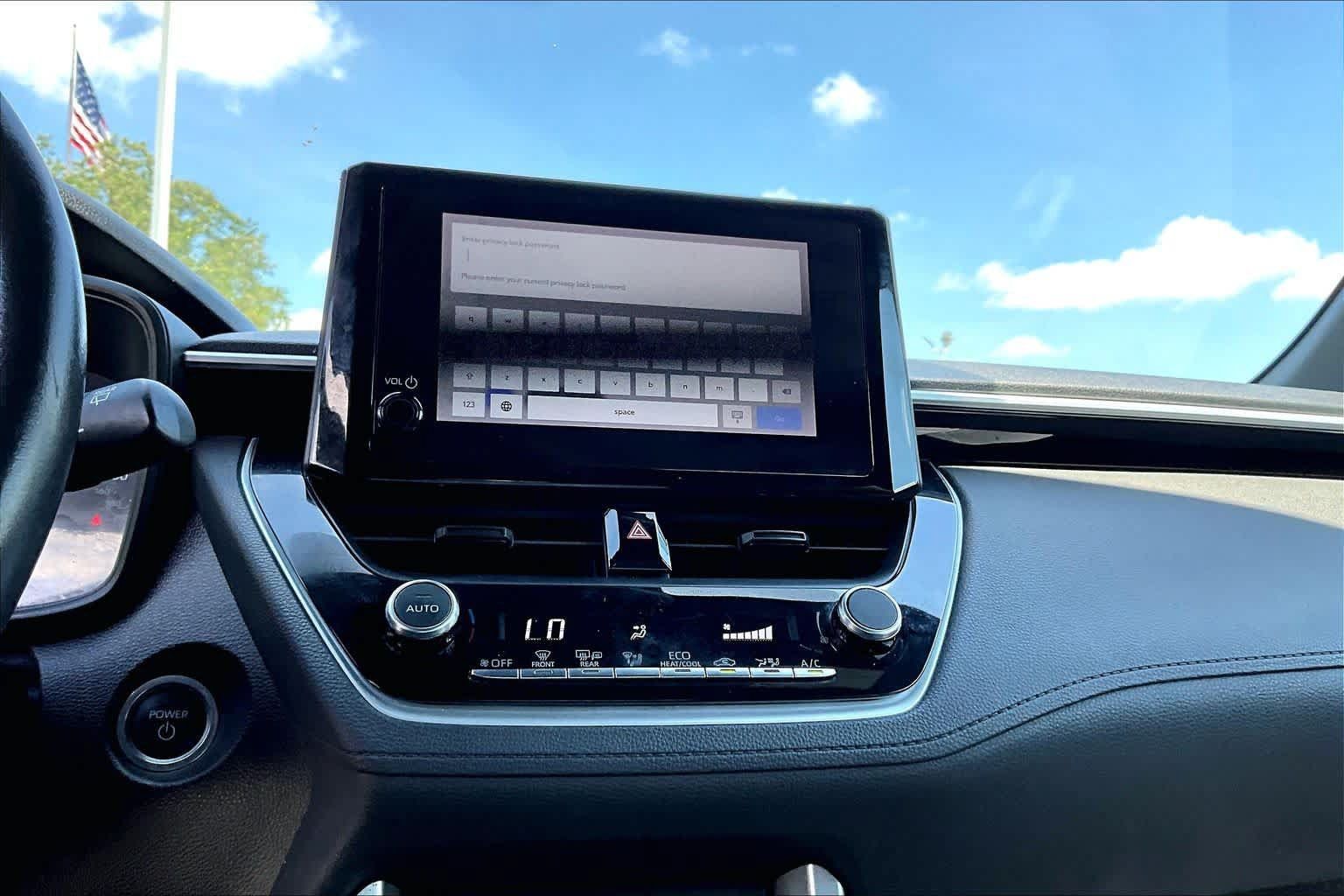 Used 2023 Toyota Corolla Cross AWD Hybrid image 35