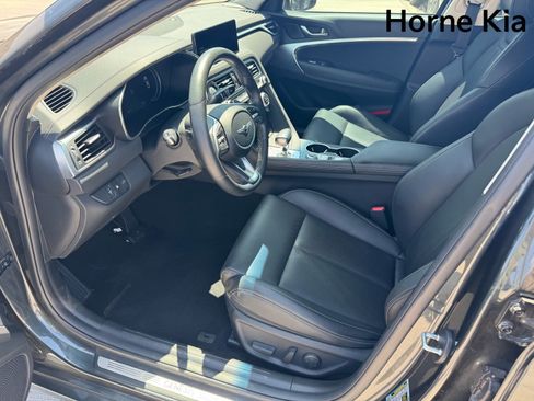 Used 2022 Genesis G70 2.0T AWD/4WD image 9