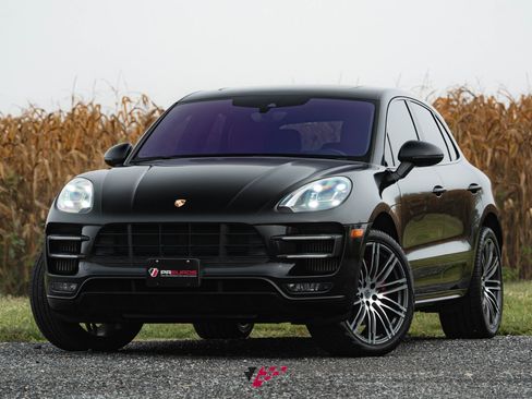 Used 2017 Porsche Macan Turbo image 1