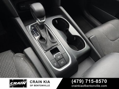Used 2020 Hyundai Santa Fe SE FWD image 19