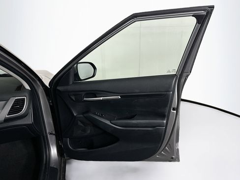 Used 2026 Kia Seltos LX AWD/4WD image 29