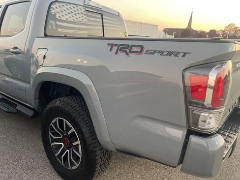 Used 2021 Toyota Tacoma TRD Sport image 8