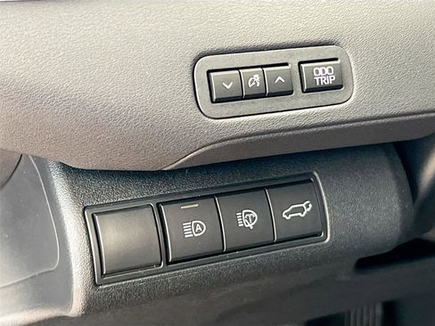 New 2026 Subaru Solterra Limited XT image 18