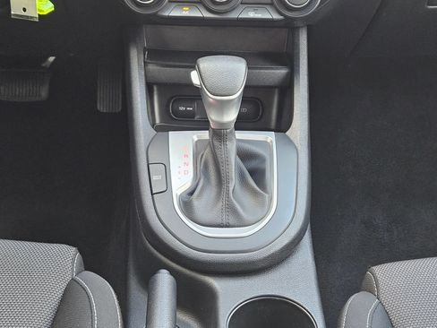 Used 2024 Kia Forte LXS FWD image 13