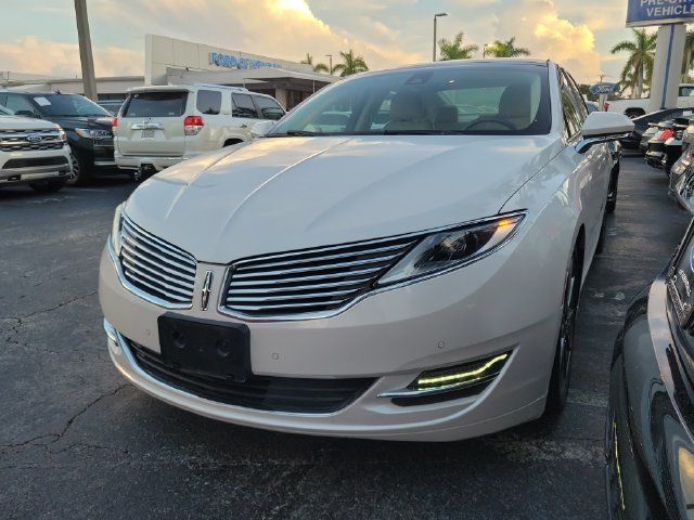 Used 2014 Lincoln MKZ AWD image 32
