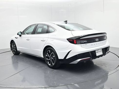Used 2025 Hyundai Sonata SEL FWD image 6
