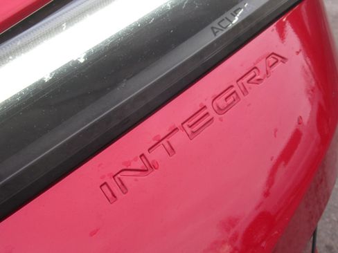 Used 2023 Acura Integra Base 4dr Liftback image 5