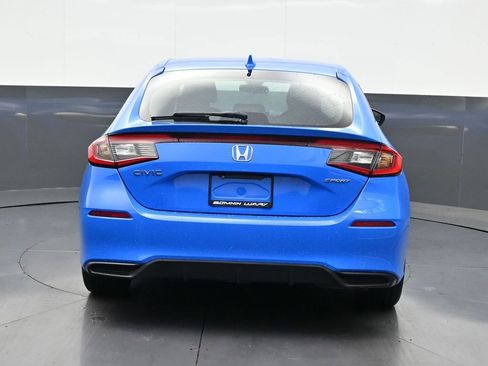 Used 2024 Honda Civic Sport image 4