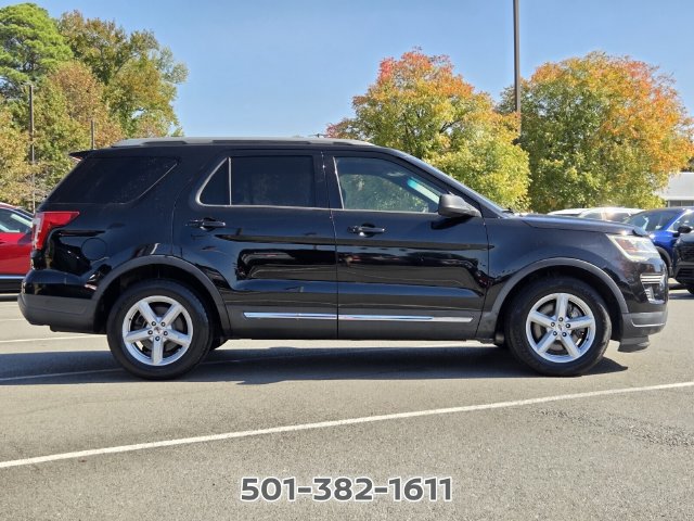 Used 2018 Ford Explorer XLT FWD image 6