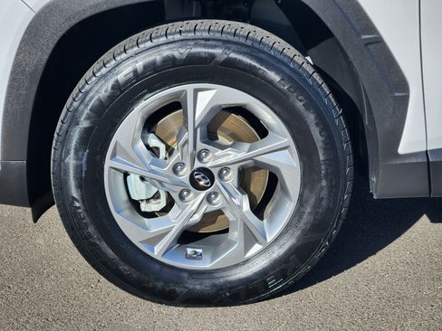 Used 2022 Hyundai Tucson SE image 6