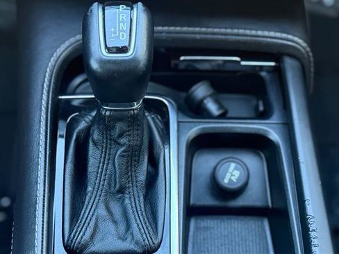 Used 2017 Volvo XC90 T6 Momentum w/ Vision Package image 26