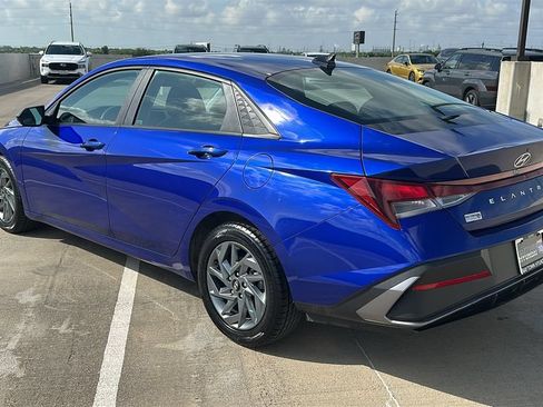 Used 2024 Hyundai Elantra SEL FWD image 10