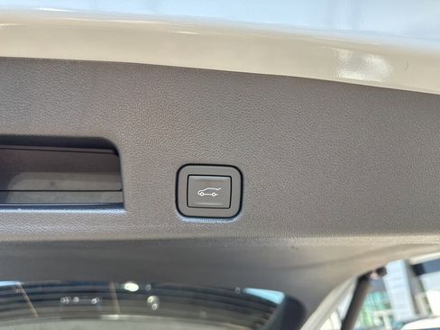 New 2026 Chevrolet Traverse High Country AWD/4WD image 35