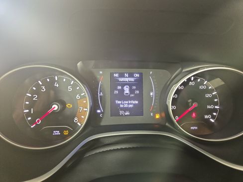 Used 2019 Jeep Compass Sport image 17