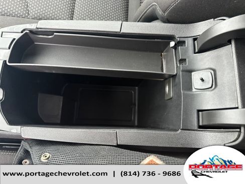 Used 2024 GMC Terrain SLE FWD image 28
