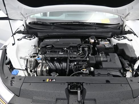 Used 2025 Kia K4 FWD image 18