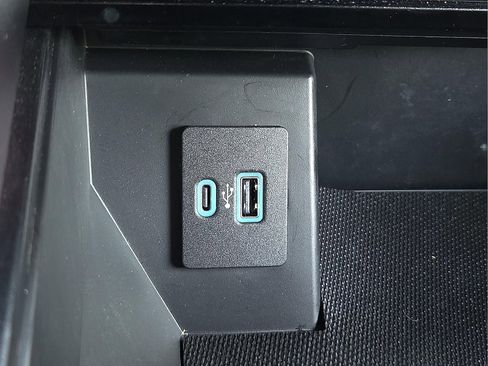 Certified 2023 Ford F150 Lariat AWD/4WD image 17