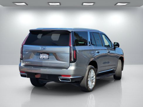 Used 2023 Cadillac Escalade Premium Luxury AWD/4WD image 4