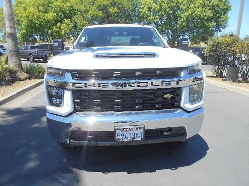 Used 2020 Chevrolet Silverado 2500 LT AWD/4WD image 2